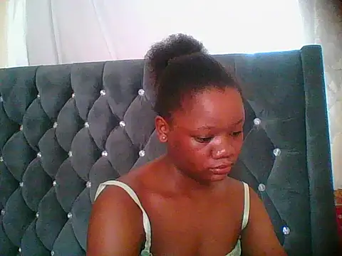 Snapshot of HotJeylee chatting on December 21, 2025, 9:27 am HotJeylee online show from December 21, 2025, 9:27 am