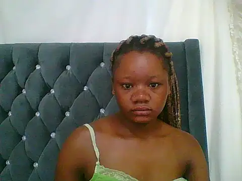 Snapshot of HotJeylee chatting on January 16, 2026, 3:43 am HotJeylee online show from January 16, 2026, 3:43 am