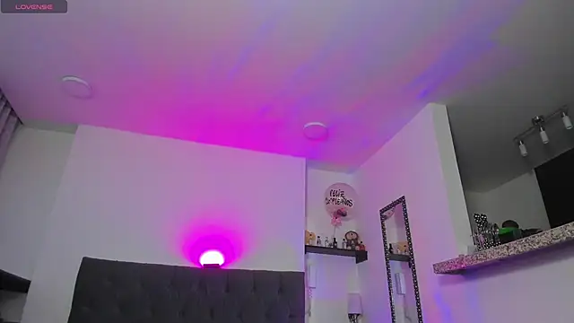 Adhhaaraaa  online show from December 27, 2024, 10:26 pm