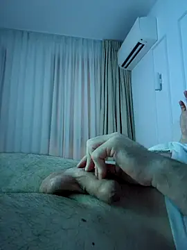 petarpalashev8777 online show from November 7, 2025, 8:20 pm