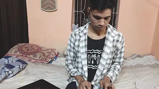 Stallion Theboy22 online show from February 18, 2026, 3:46 am