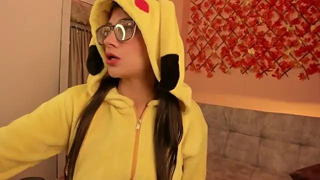 Sweet Candies online show from February 18, 2025, 3:42 am