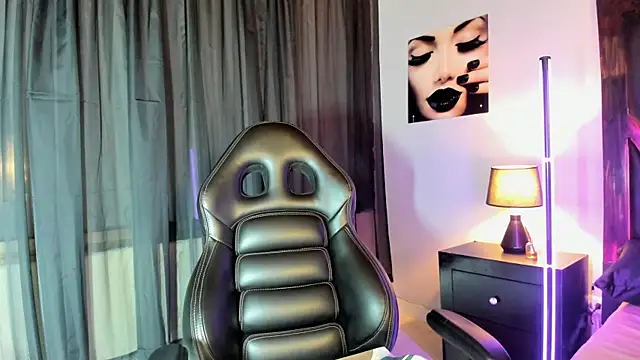 EmiliWilliams online show from February 20, 2026, 9:48 pm