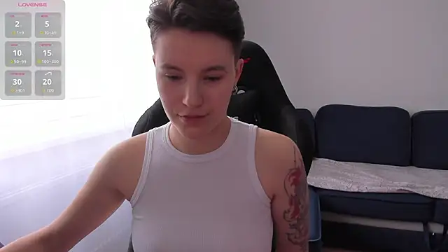 Snapshot of JessieFlower chatting on October 31, 2025, 8:26 am JessieFlower online show from October 31, 2025, 8:26 am