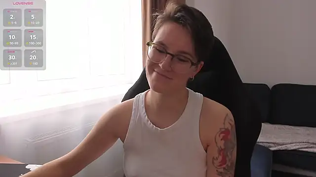 Snapshot of JessieFlower chatting on April 10, 2026, 8:08 am JessieFlower online show from April 10, 2026, 8:08 am