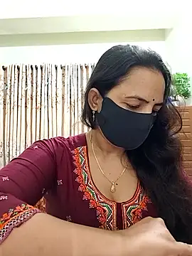 Snapshot of Payel-Sen chatting on November 2, 2025, 6:43 pm Payel-Sen online show from November 2, 2025, 6:43 pm