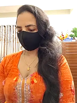 Snapshot of Payel-Sen chatting on November 3, 2025, 8:43 pm Payel-Sen online show from November 3, 2025, 8:43 pm