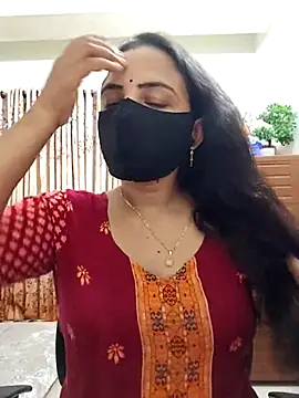 Snapshot of Payel-Sen chatting on November 13, 2025, 7:24 pm Payel-Sen online show from November 13, 2025, 7:24 pm