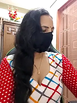 Payel-Sen online show from April 3, 2026, 7:39 am