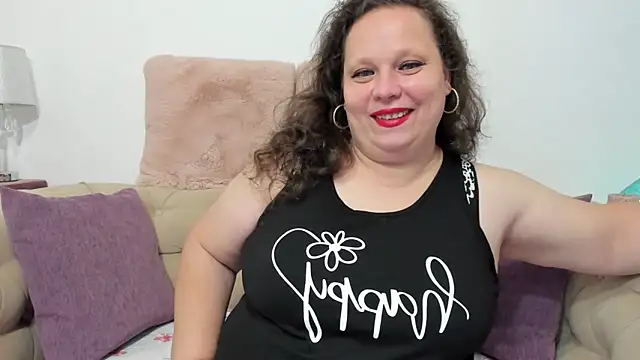 Snapshot of KarolineJoyy chatting on September 25, 2025, 6:55 pm KarolineJoyy online show from September 25, 2025, 6:55 pm