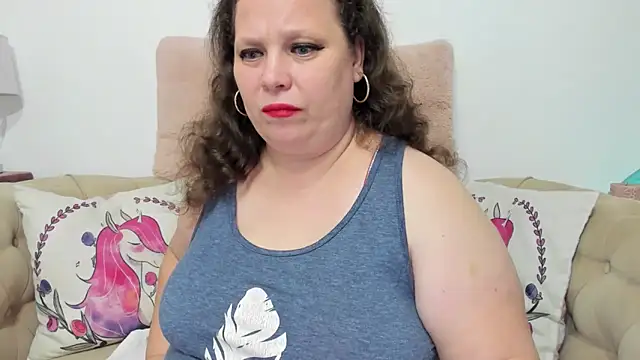 Snapshot of KarolineJoyy chatting on October 10, 2025, 7:24 pm KarolineJoyy online show from October 10, 2025, 7:24 pm