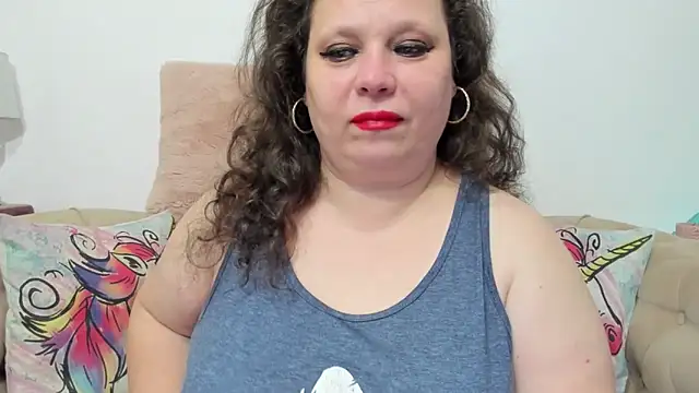 Snapshot of KarolineJoyy chatting on November 26, 2025, 8:10 pm KarolineJoyy online show from November 26, 2025, 8:10 pm