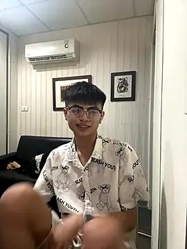 Snapshot of mumuowl chatting on September 19, 2025, 4:29 pm mumuowl online show from September 19, 2025, 4:29 pm