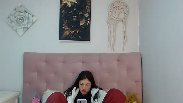 Emma-Wilson online show from March 18, 2025, 6:15 pm