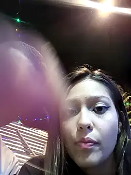 Snapshot of ander_roxy_ chatting on December 8, 2024, 2:07 am ander roxy online show from December 8, 2024, 2:07 am