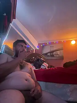 Snapshot of bigdickgio6923 chatting on February 23, 2026, 11:35 pm bigdickgio6923 online show from February 23, 2026, 11:35 pm