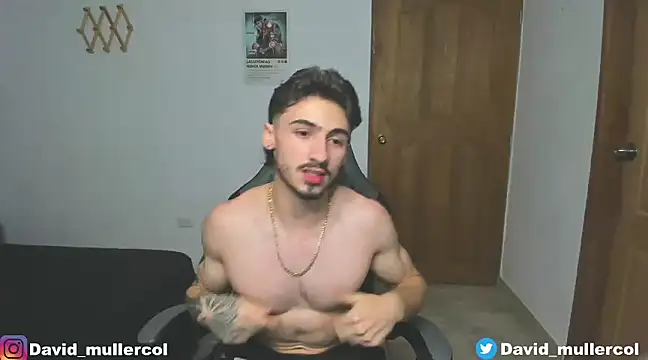 Snapshot of David_Brown18 chatting on January 3, 2025, 10:08 pm David Brown18 online show from January 3, 2025, 10:08 pm