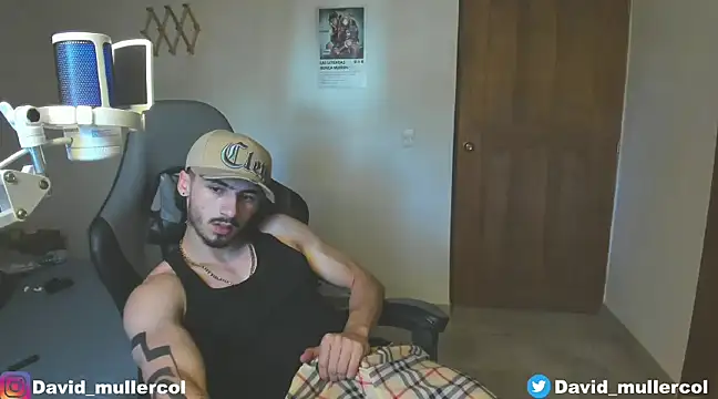 Snapshot of David_Brown18 chatting on January 14, 2025, 8:59 pm David Brown18 online show from January 14, 2025, 8:59 pm