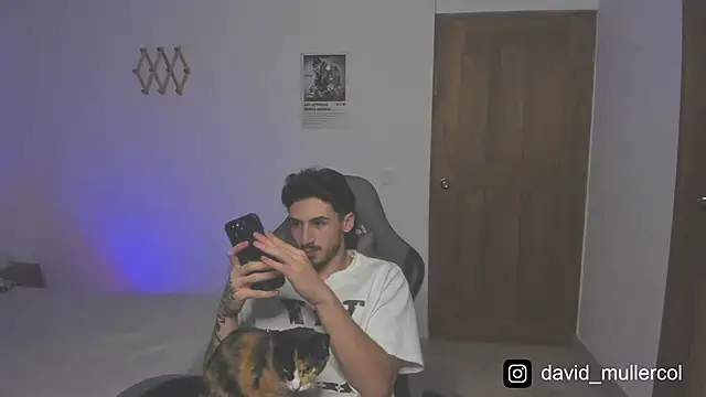 Snapshot of David_Brown18 chatting on January 27, 2025, 3:15 am David Brown18 online show from January 27, 2025, 3:15 am