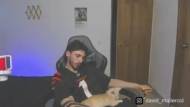 Snapshot of David_Brown18 chatting on January 29, 2025, 12:12 am David Brown18 online show from January 29, 2025, 12:12 am