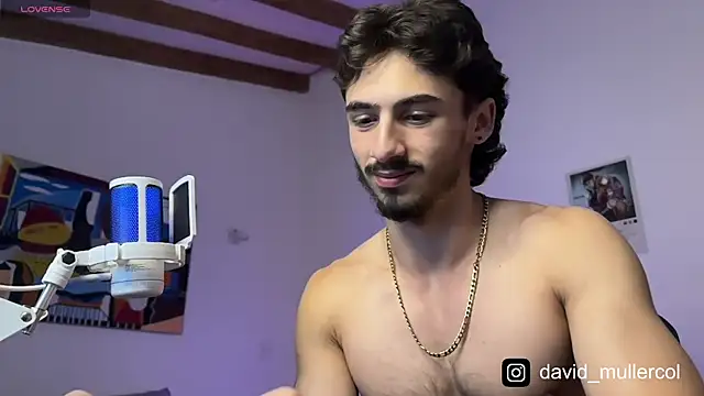 Snapshot of David_Brown18 chatting on February 5, 2025, 4:59 am David Brown18 online show from February 5, 2025, 4:59 am