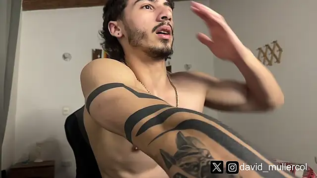 Snapshot of David_Brown18 chatting on March 5, 2025, 3:29 am David Brown18 online show from March 5, 2025, 3:29 am