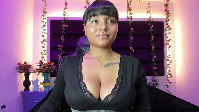 sweelanna   online show from July 5, 2026, 12:28 am