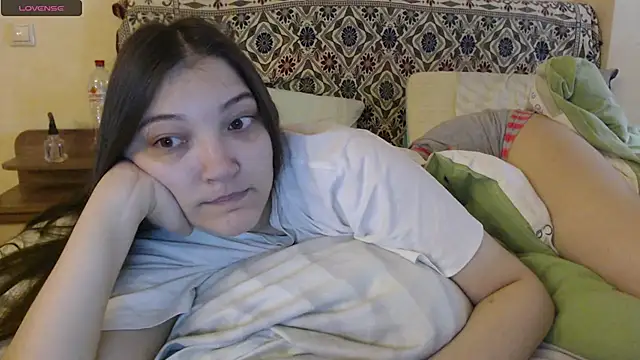 Snapshot of AlisaDevis chatting on November 2, 2025, 12:07 pm AlisaDevis online show from November 2, 2025, 12:07 pm