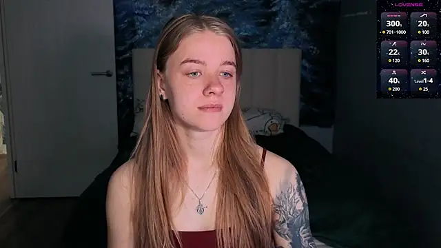 Snapshot of candy_maggie chatting on May 13, 2026, 4:15 pm candy maggie online show from May 13, 2026, 4:15 pm