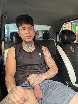 Snapshot of _Tomy08calderon chatting on October 14, 2025, 7:03 pm Tomy08calderon online show from October 14, 2025, 7:03 pm