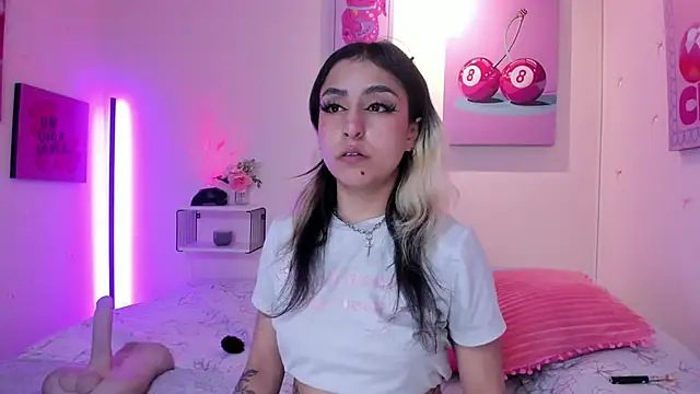 MaveParks  online show from December 15, 2025, 11:47 am