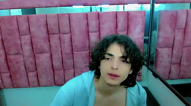 Sr BonnyEthan online show from March 12, 2025, 2:12 pm