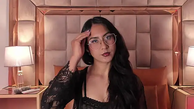 DaraBeckett online show from January 24, 2025, 12:10 pm