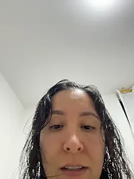 Snapshot of emely_sexx20 chatting on July 16, 2026, 2:17 am emely sexx20 online show from July 16, 2026, 2:17 am