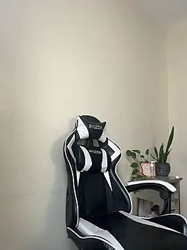 Snapshot of vixenpaisley2 chatting on January 15, 2026, 3:27 pm vixenpaisley2 online show from January 15, 2026, 3:27 pm