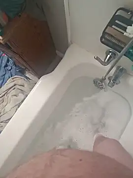 jrsexy83 online show from March 6, 2025, 4:19 am