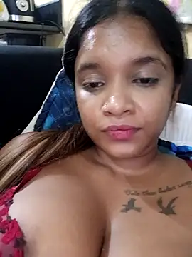 Snapshot of Indianqueen03 chatting on March 29, 2026, 9:04 pm Indianqueen03 online show from March 29, 2026, 9:04 pm