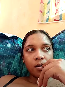 Snapshot of Indianqueen03 chatting on May 6, 2026, 12:32 pm Indianqueen03 online show from May 6, 2026, 12:32 pm