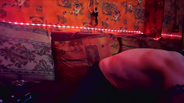 Snapshot of Tony_Torrente chatting on January 8, 2025, 12:17 am Tony Torrente online show from January 8, 2025, 12:17 am