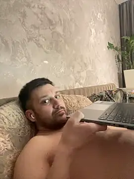 MaeltraJoy online show from March 30, 2026, 9:05 pm