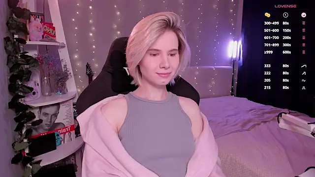 Snapshot of enigma_mia chatting on October 6, 2025, 10:34 am enigma mia online show from October 6, 2025, 10:34 am