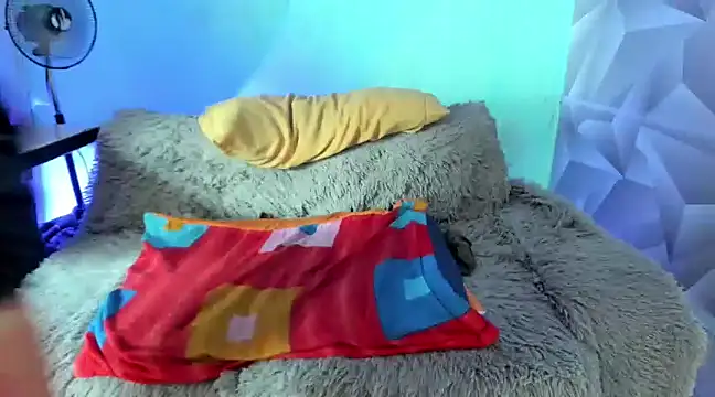 Snapshot of krityn_12 chatting on March 18, 2025, 4:48 pm krityn 12 online show from March 18, 2025, 4:48 pm