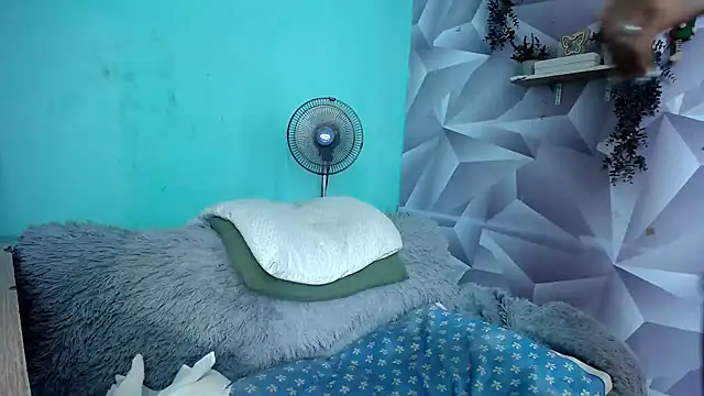 Snapshot of krityn_12 chatting on November 10, 2025, 11:42 am krityn 12 online show from November 10, 2025, 11:42 am