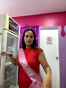 Snapshot of Rousse92 chatting on September 22, 2025, 9:06 pm Rousse92 online show from September 22, 2025, 9:06 pm