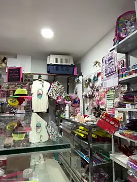 Snapshot of Rousse92 chatting on November 12, 2025, 11:14 pm Rousse92 online show from November 12, 2025, 11:14 pm