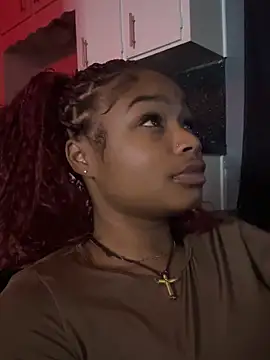 Snapshot of skylarrylee chatting on January 8, 2025, 11:21 am skylarrylee online show from January 8, 2025, 11:21 am