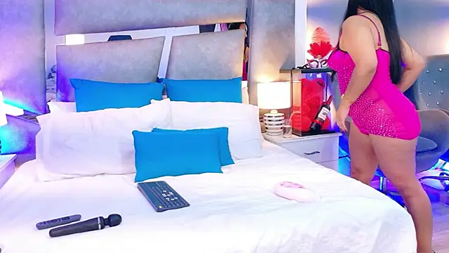 Evangeline Taylorr online show from October 25, 2025, 7:19 pm