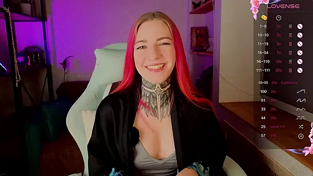 Roxy      online show from November 25, 2025, 6:13 am