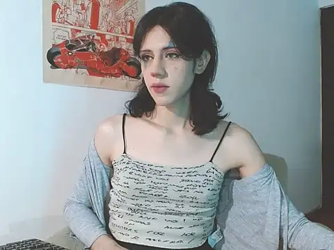 Snapshot of lucydreamm chatting on June 25, 2026, 1:27 am lucydreamm online show from June 25, 2026, 1:27 am