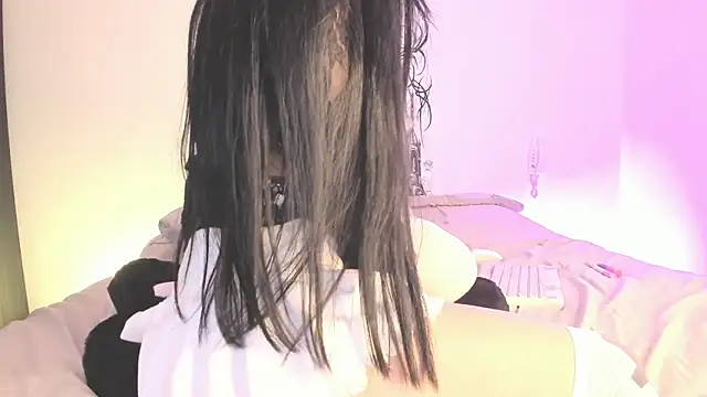 Snapshot of annie_gh chatting on June 14, 2026, 1:46 pm annie gh online show from June 14, 2026, 1:46 pm